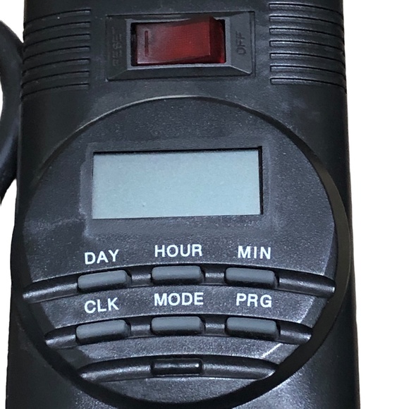 Defiant Power Strip 15 Amp 7-Day Indoor Digital Timer with 8-Outlet - Picture 10 of 15